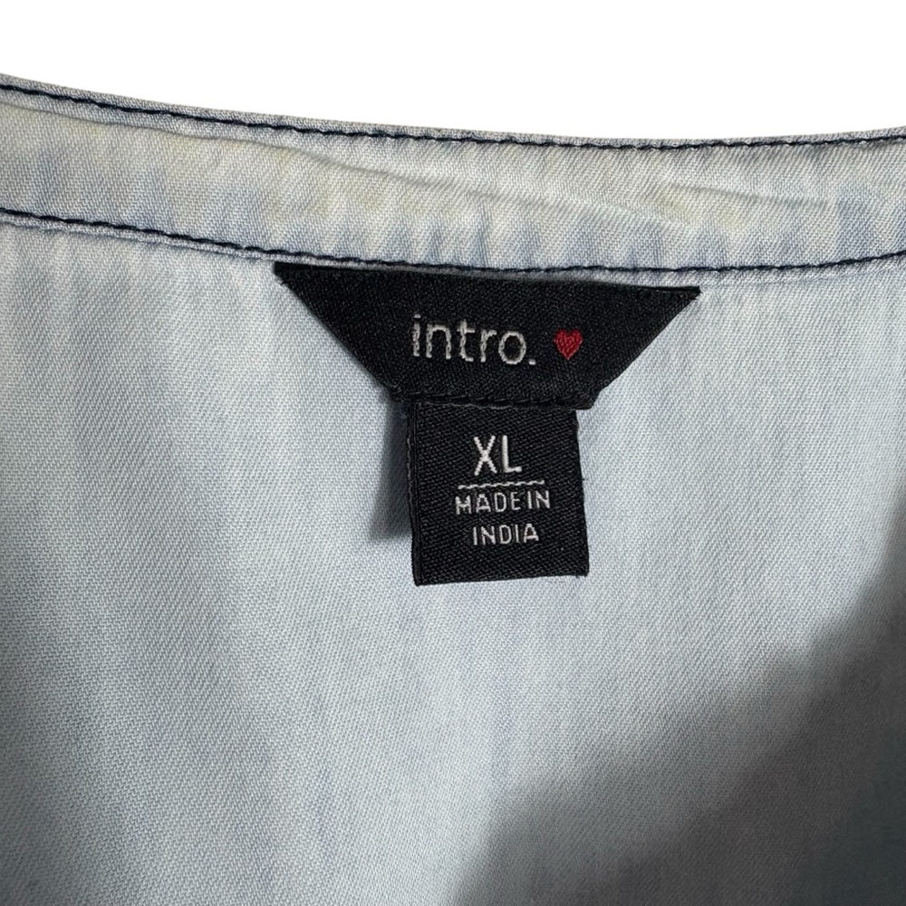 INTRO. Embroidered Tassel Tie Tunic in Light Wash Blue Size XL -- Flaw shown - Picture 10 of 13